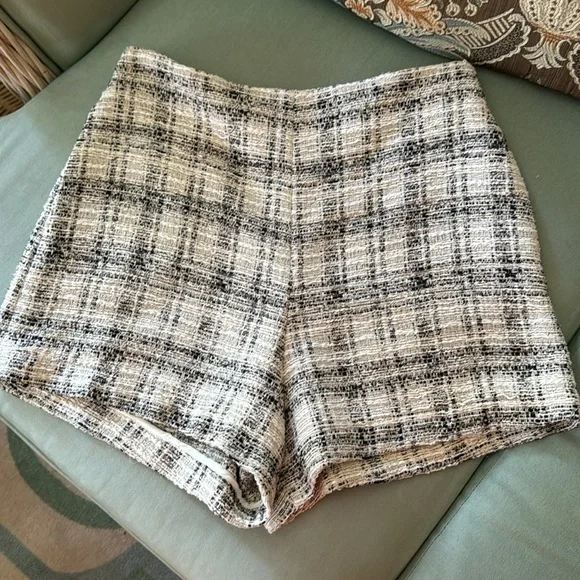 Lisa Marie Fernandez High Waist Short in White/Black Tweed sz. Med - NWT
